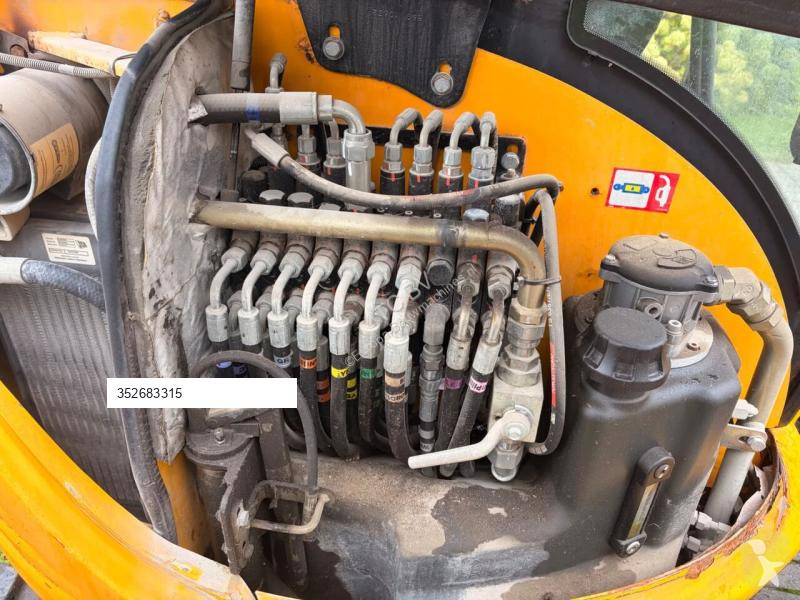 Pelle JCB