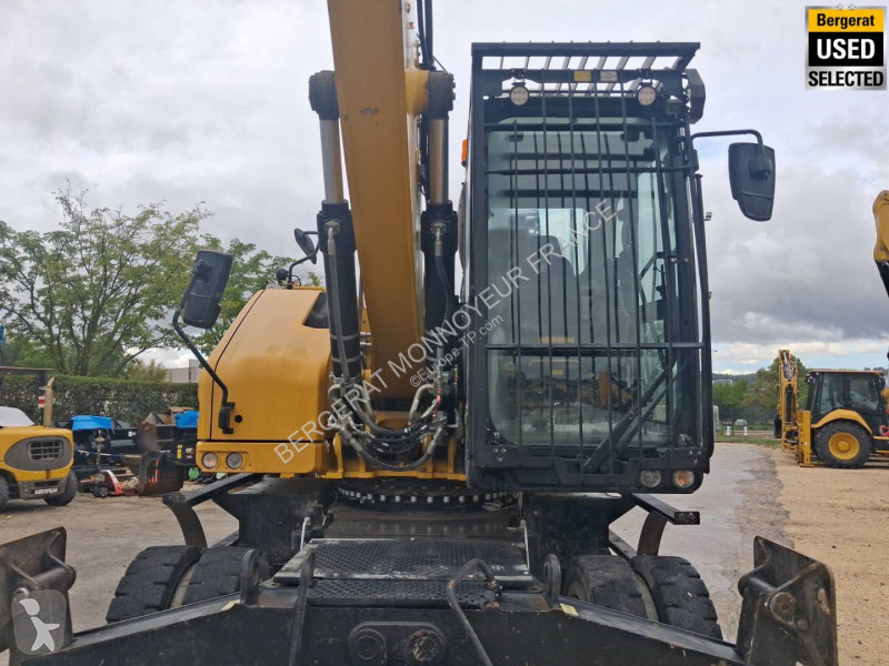 Pelle Caterpillar MH3024