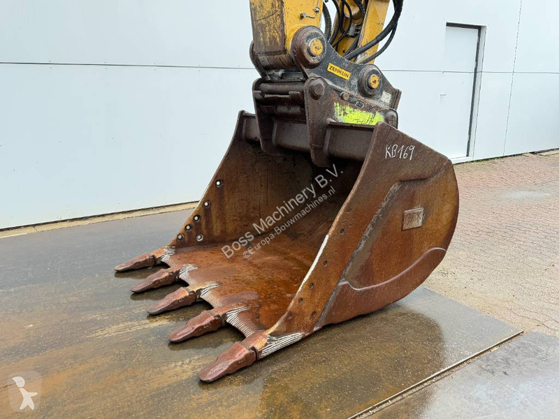 Excavator Caterpillar FLN - German / OilQuick /...