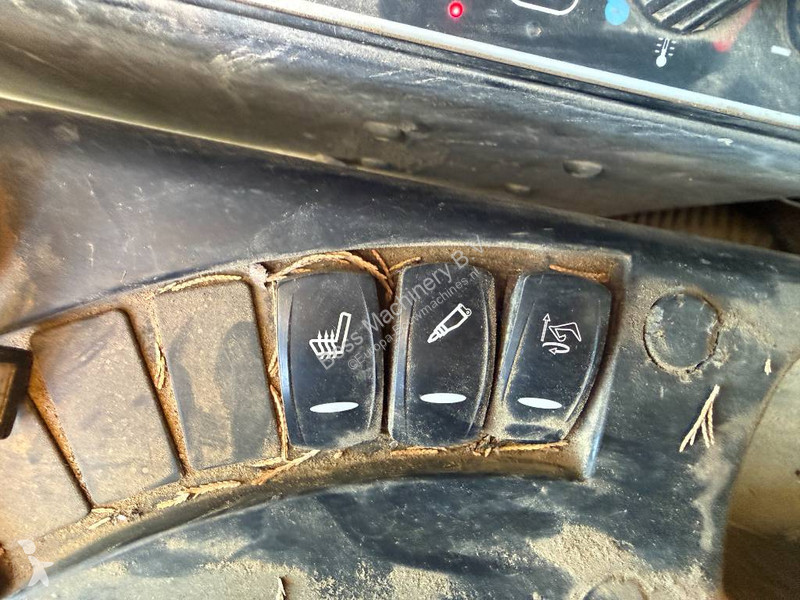 جرافة JCB - Hammer Lines / Heated Seat