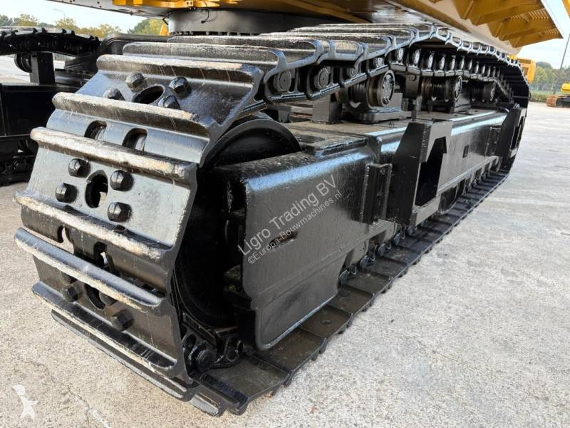 Graafmachine Caterpillar 390DL ME