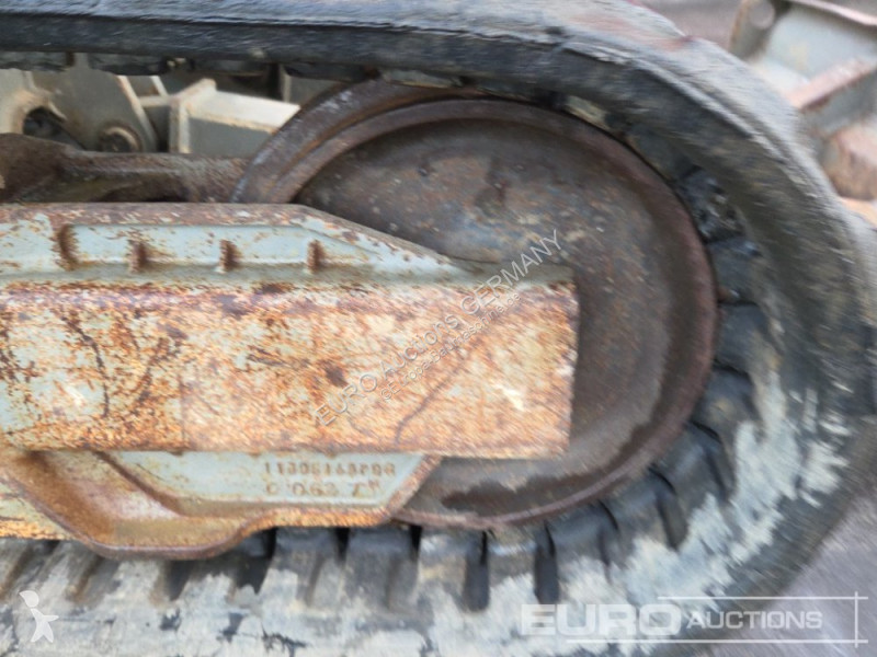 Багер Volvo ECR25D