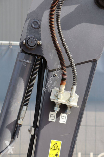 جرافة Eurotrac HE26SR