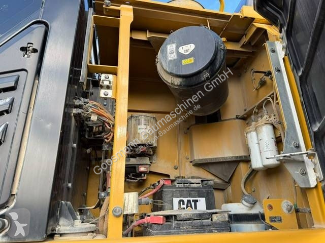Excavator Caterpillar
