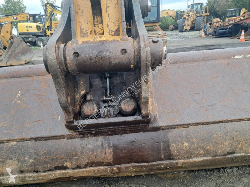 Excavator Caterpillar