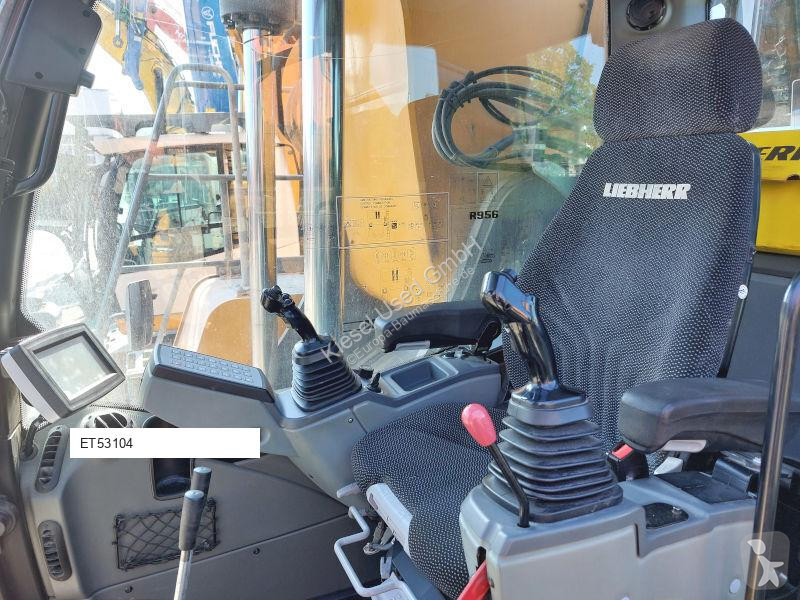 Багер Liebherr LC