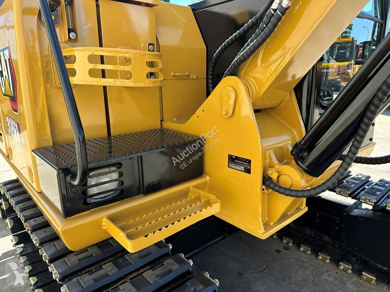 Escavadora Caterpillar