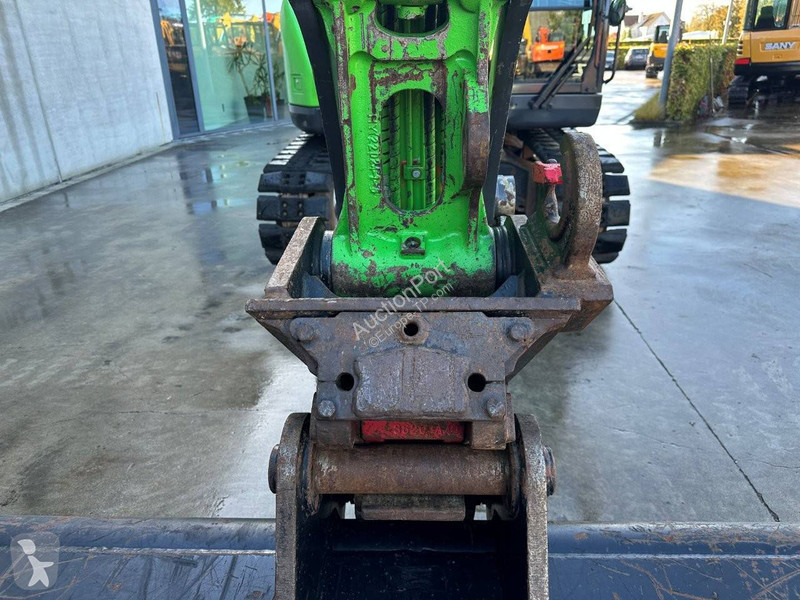 Escavadora Doosan 7