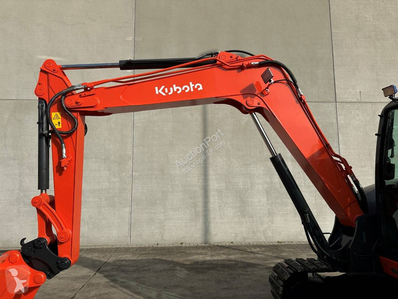 Escavadora Kubota KX175-5
