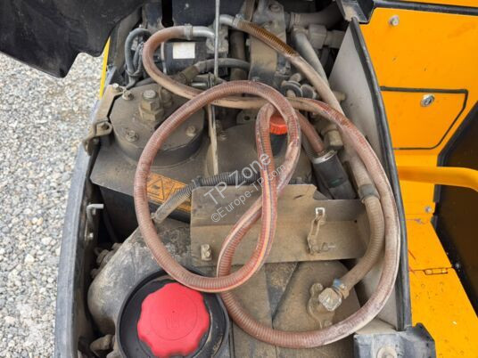 Escavadora Yanmar VIO80-1A