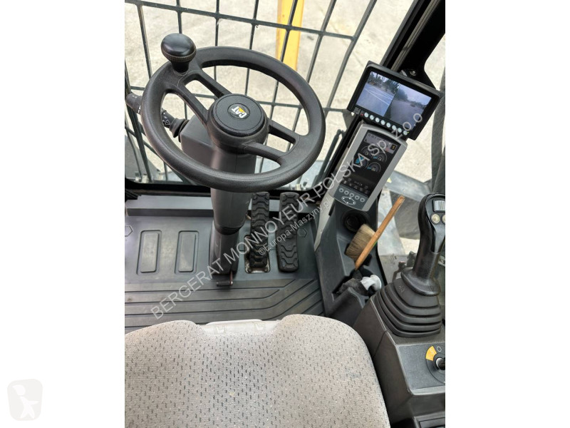 Excavator Caterpillar MH3022