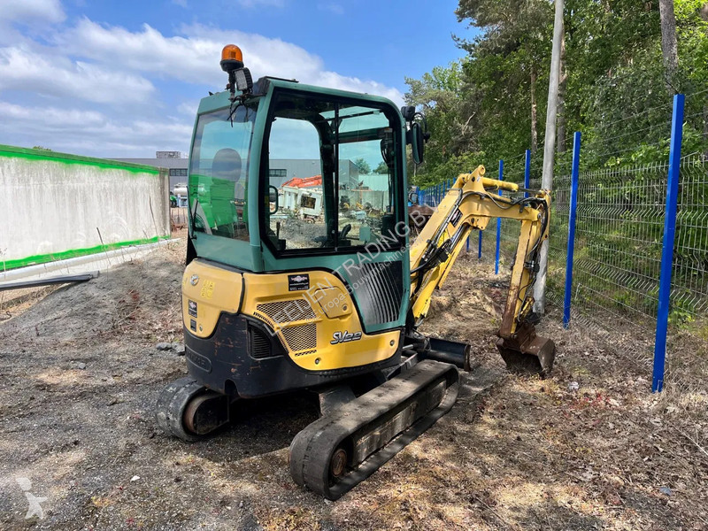 Escavadora Yanmar SV22 mini excavator, central...