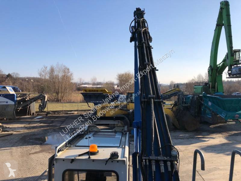 Excavator Sennebogen 830