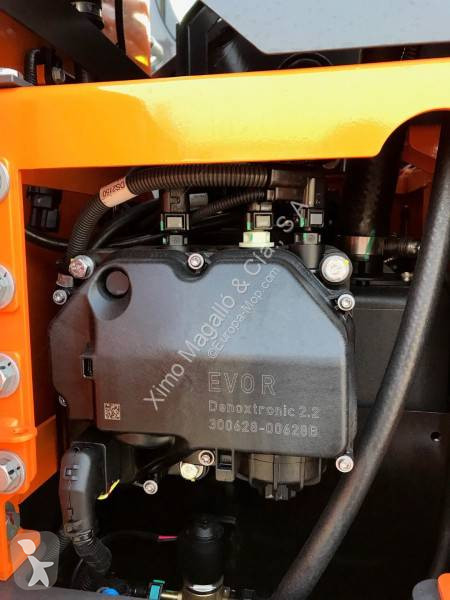 Escavadora Doosan DX210W-7