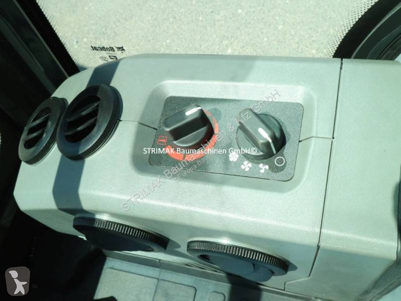 جرافة Bobcat E 17