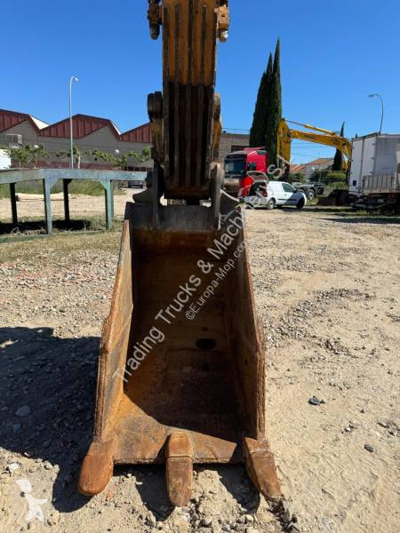 Excavadora Case