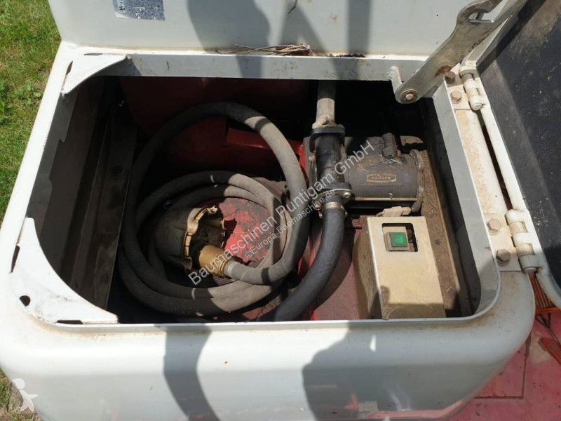 Escavadora Takeuchi