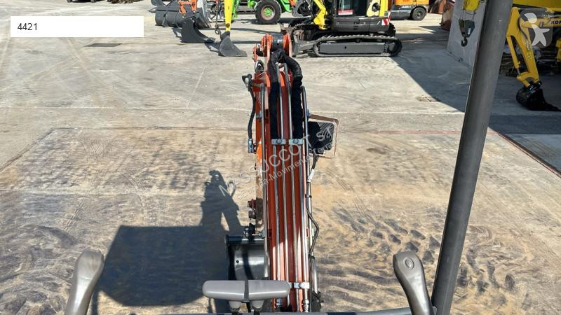 Escavatore Hitachi ZX17U-5A-YR