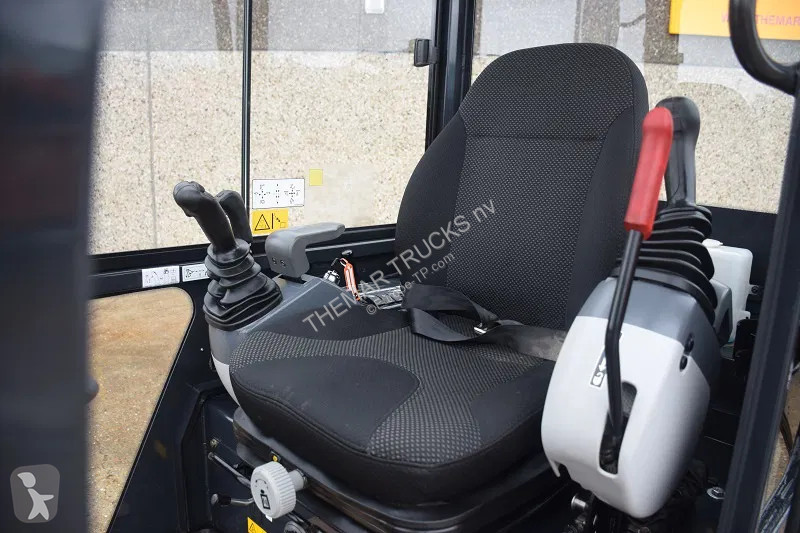 Excavator Hitachi ZX19.6 CR