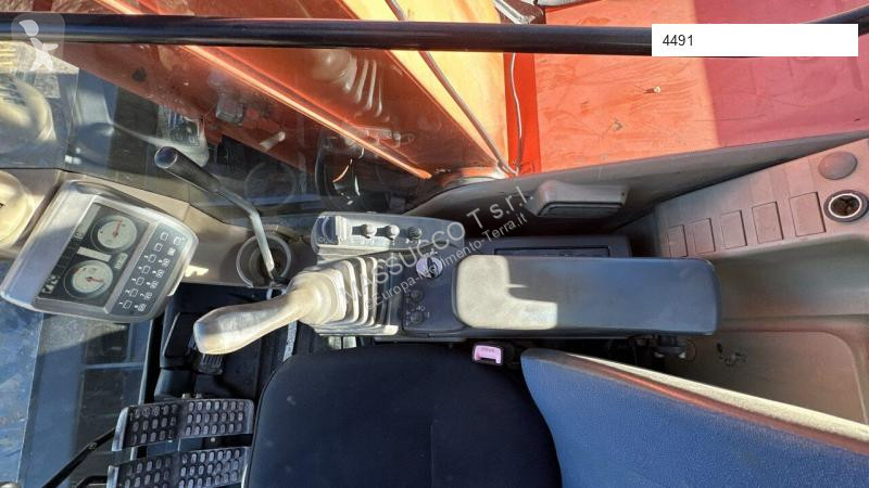 Escavatore Hitachi ZX85US-3