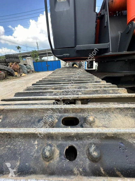 Escavadora Hitachi