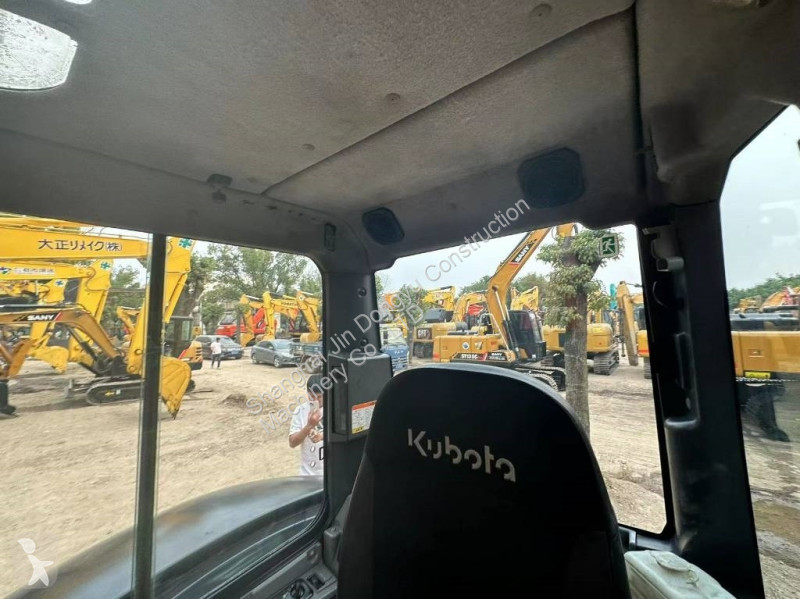 Escavadora Kubota KX163
