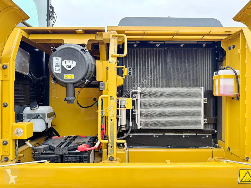 Excavator Caterpillar 320D3 GC - 16 Meter Long...