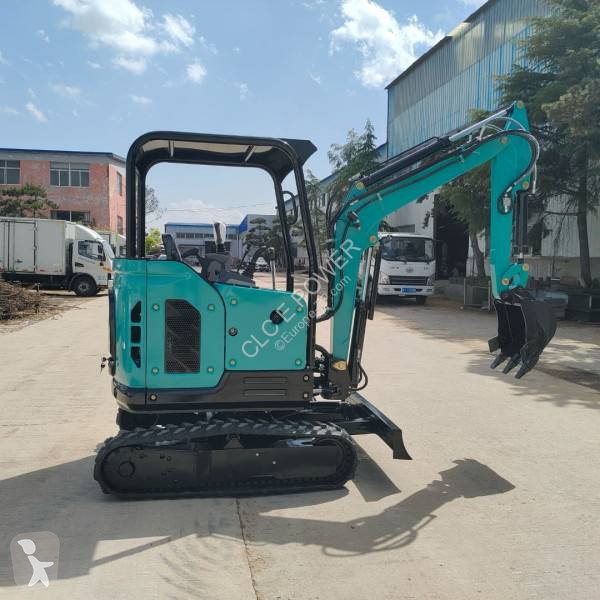 Lopatový nakládač CLC 2.6T