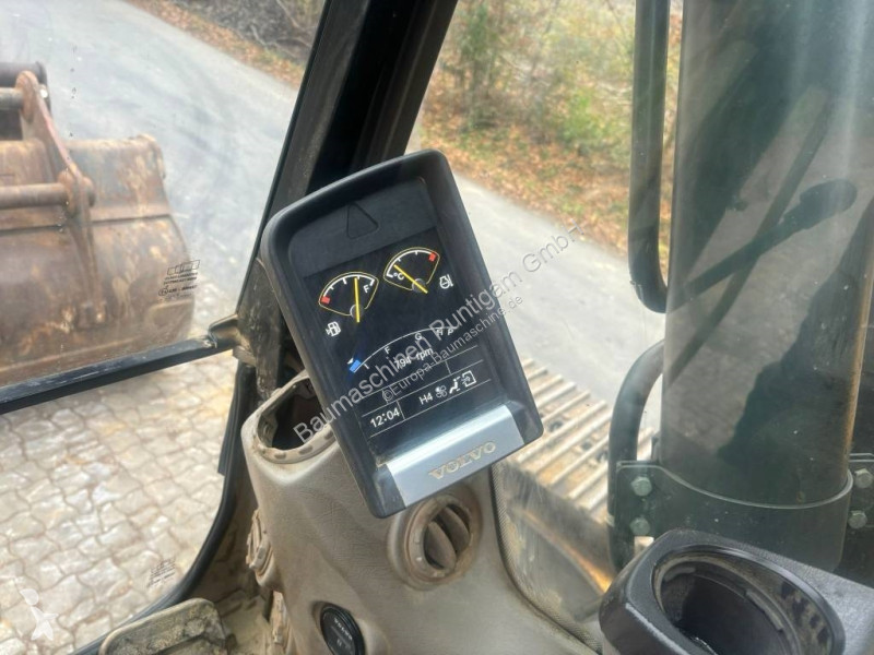 Lopatový nakládač Volvo DL
