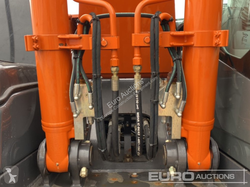 Escavatore Hitachi ZX140H
