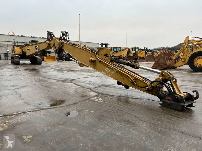 جرافة Caterpillar L UHD - 27m - OilQuick