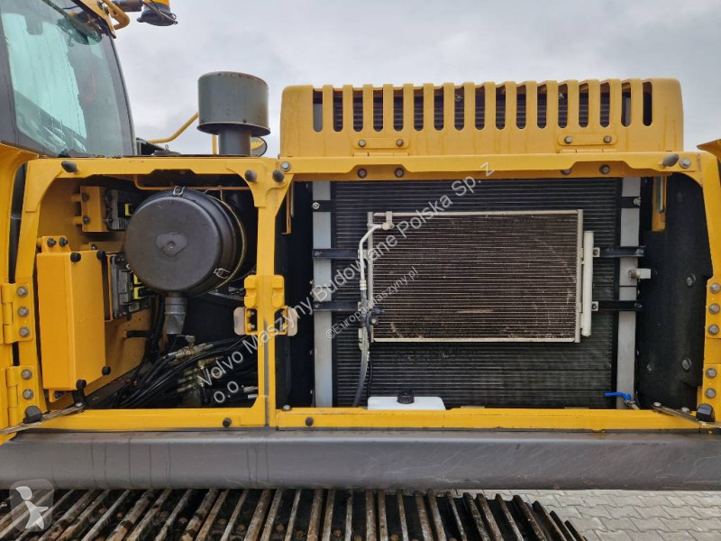Excavadora Volvo L
