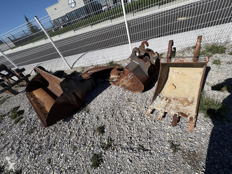 Excavator Mecalac