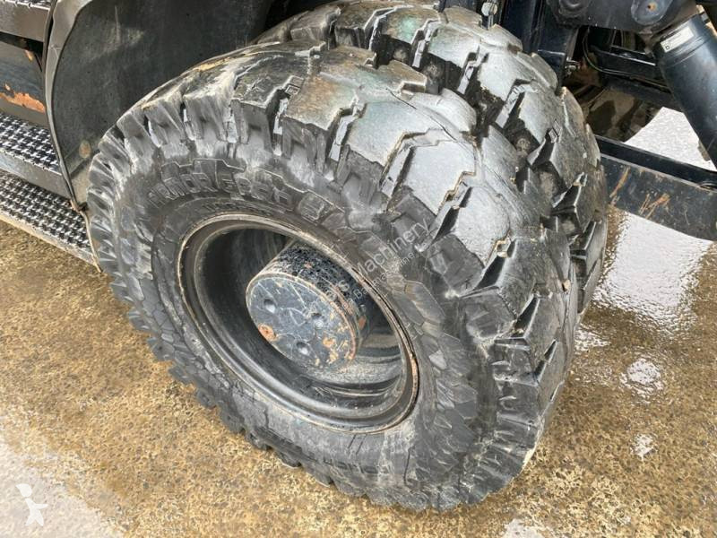 Escavatore Caterpillar F