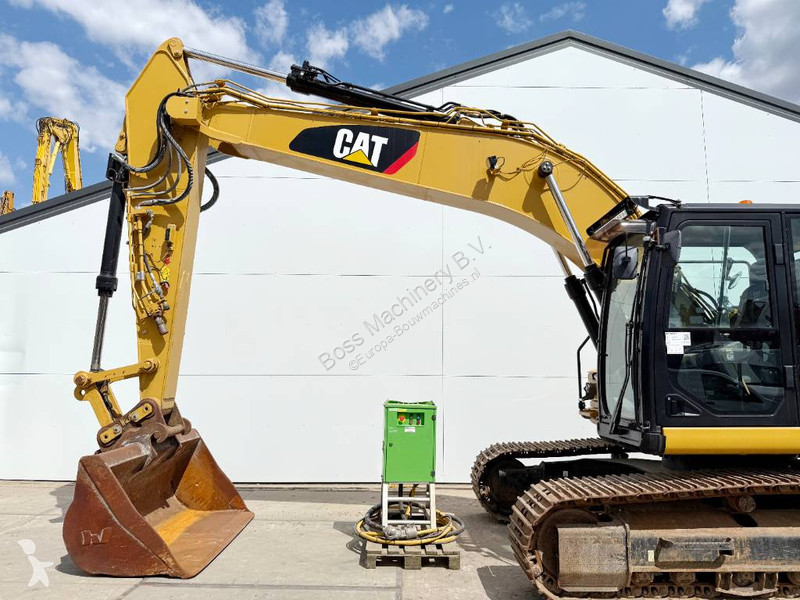 Graafmachine Caterpillar 323FL Z-Line Full...