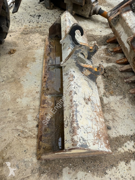 Excavator Mecalac