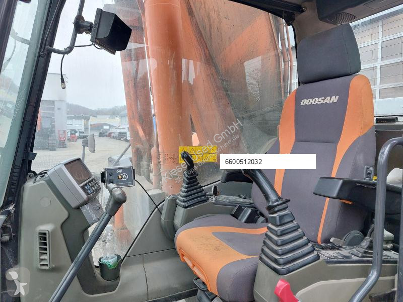 جرافة Doosan