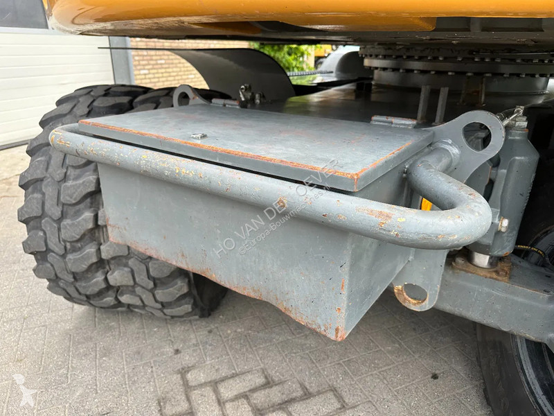 Excavator Liebherr A
