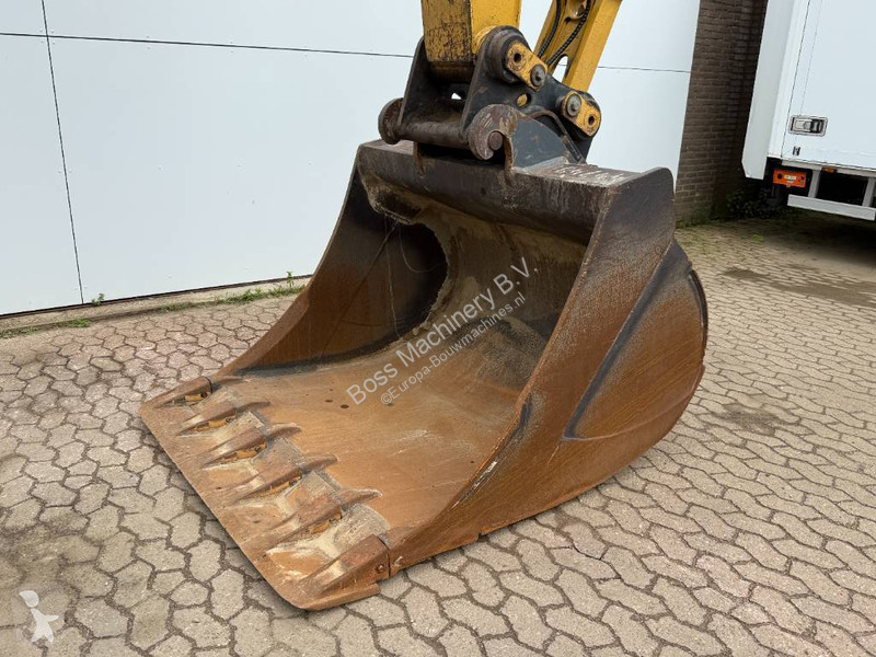 Escavadora Caterpillar - German Machine / Rear...
