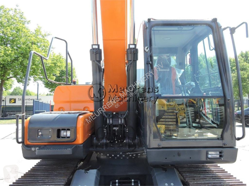 Excavadora Doosan