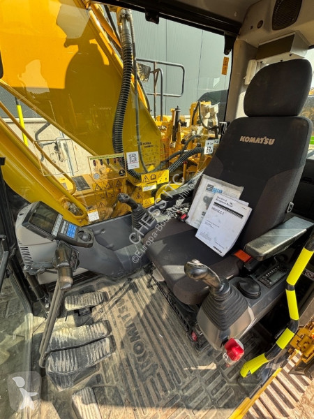 جرافة Komatsu HB 215LC-3 HB 215 - PC 210 - -11