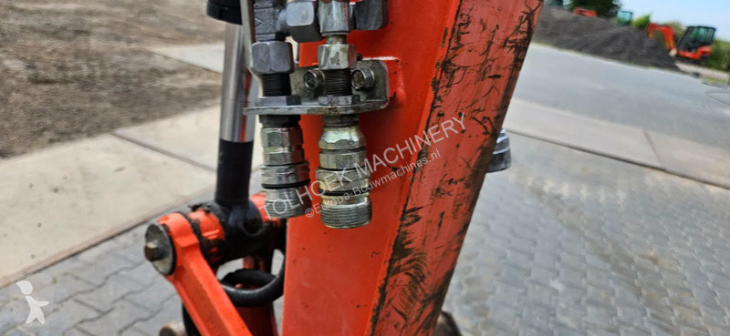 Escavadora Kubota KX027-4