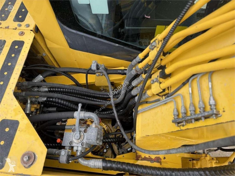 Graafmachine Komatsu LC-8