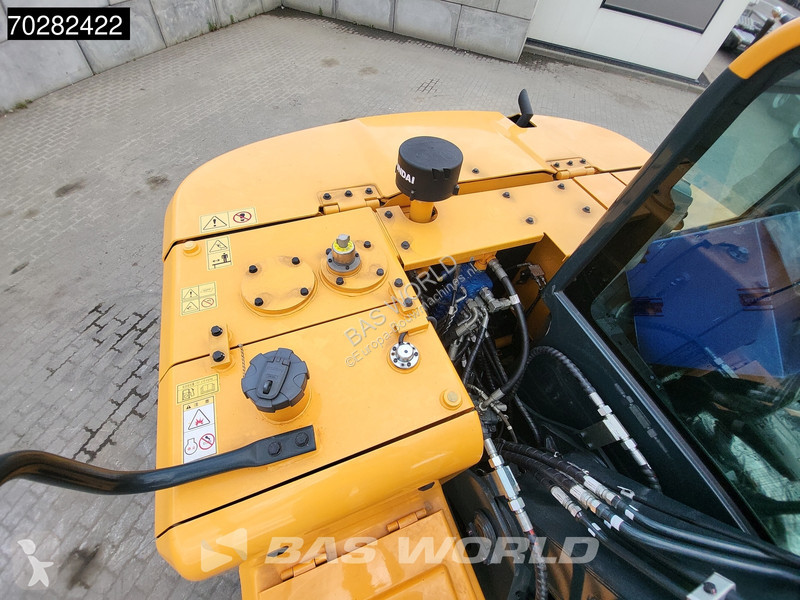 Excavator Hyundai HX80 N A/C - NEW UNUSED