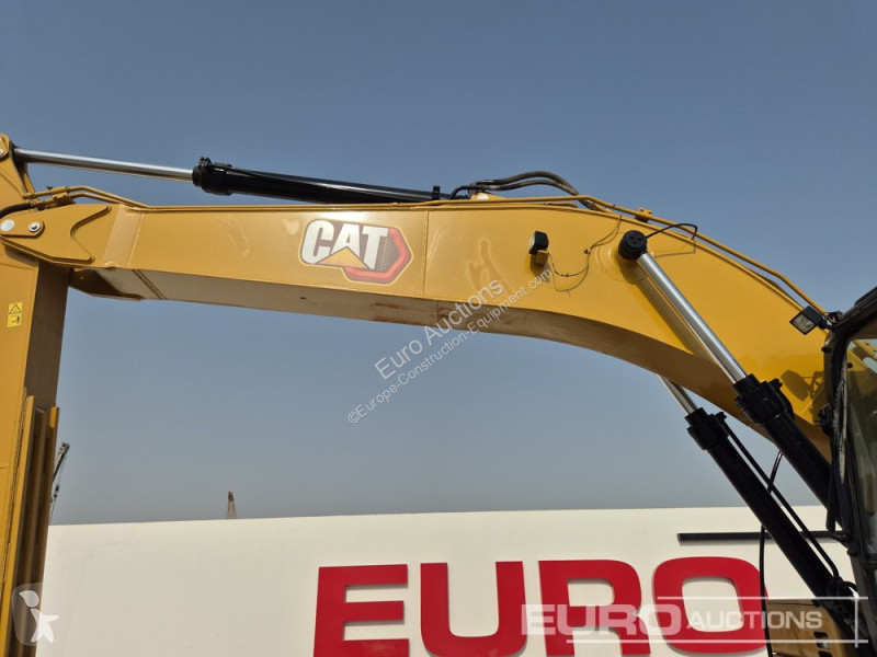 Excavator Caterpillar 3