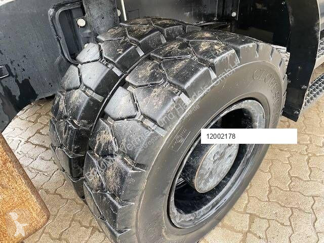 Skovel Caterpillar MH 3022 IND MIETE / RENTAL...