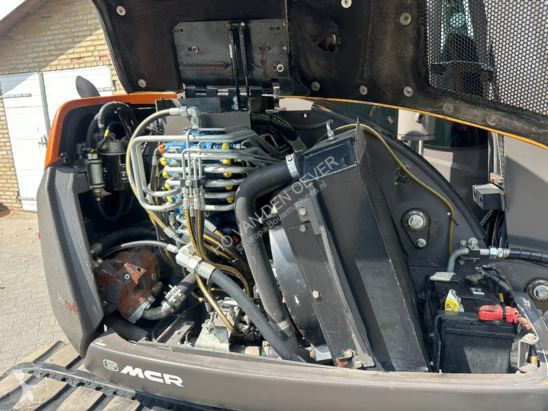 Escavadora Mecalac