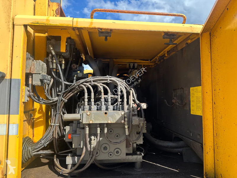 Graafmachine Volvo EC200