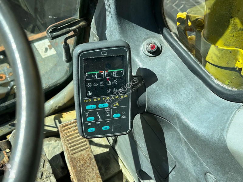 Escavatore Komatsu CE