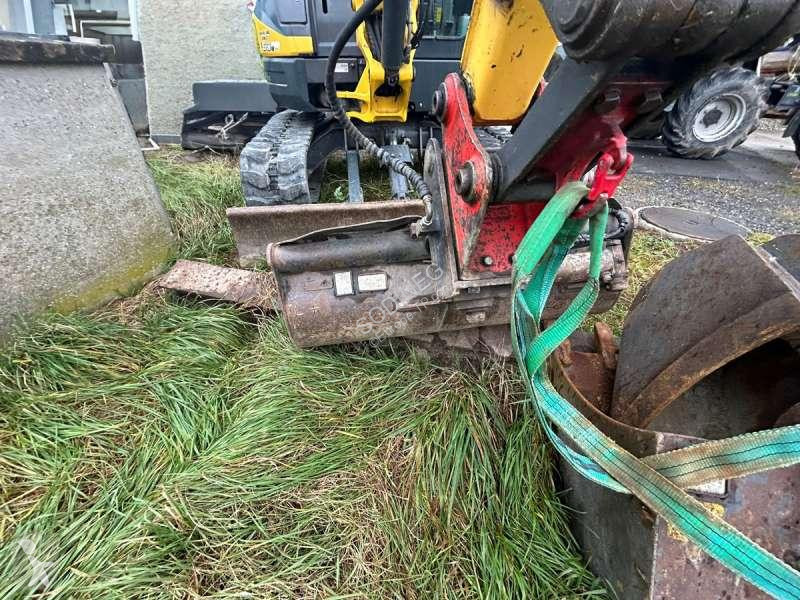 Excavator New Holland E50B